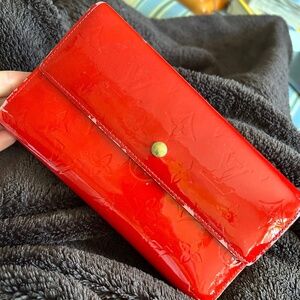 Authentic Louis Vuitton Red Vernis Leather Port Tresor Wallet